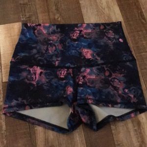 Lululemon Boogie Short Size 6
